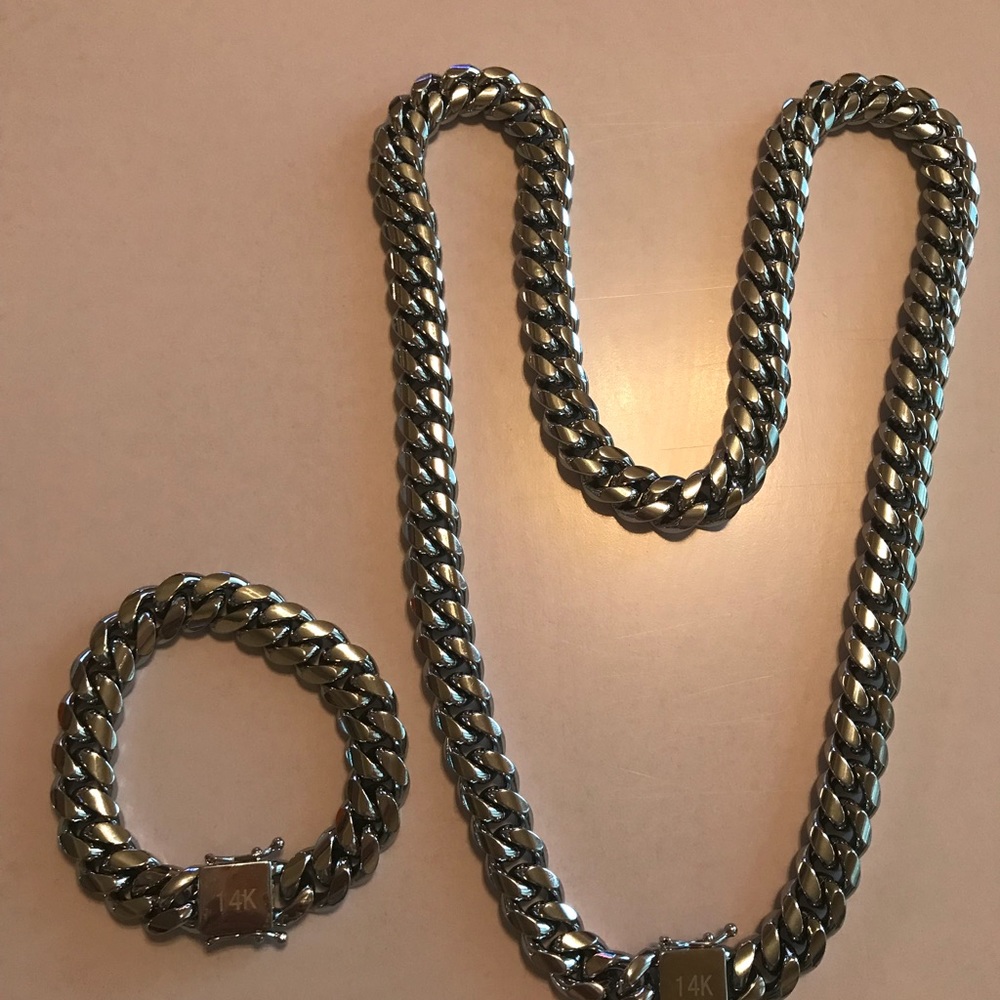 14K white gold plated stainless steel set